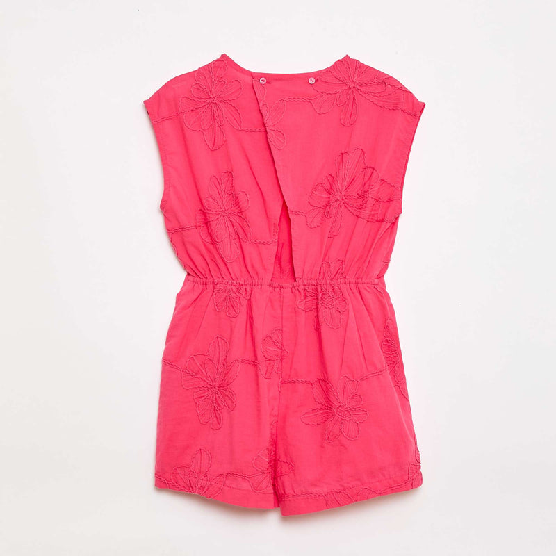 Combinaison short avec grandes fleurs brodées