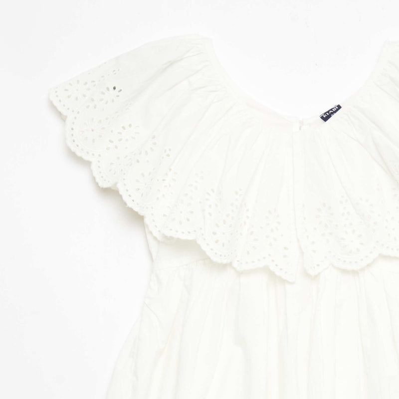 Robe en propoline avec détails broderie anglaise