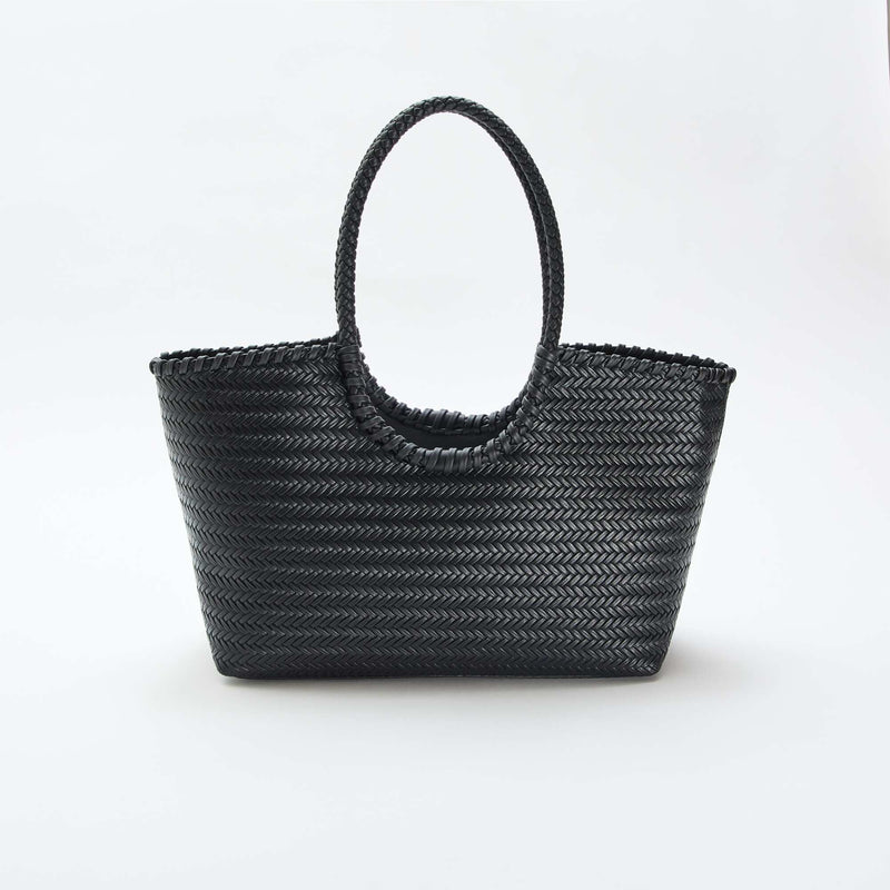 Grand sac tressé de forme rectangulaire