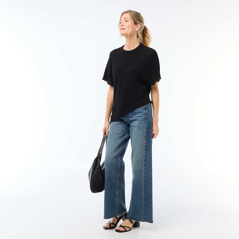 T-shirt en maille à base asymétrique