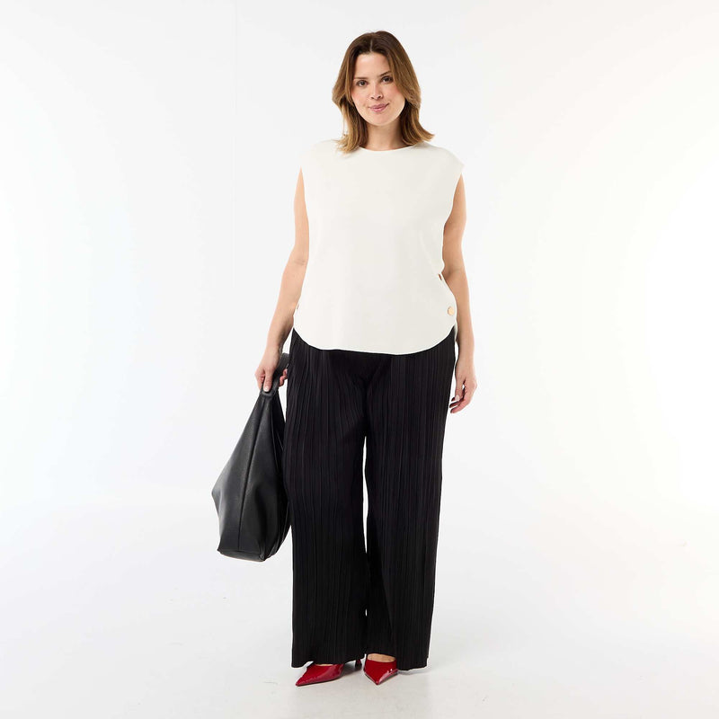 Pull sans manches avec boutons dorés sur côté
