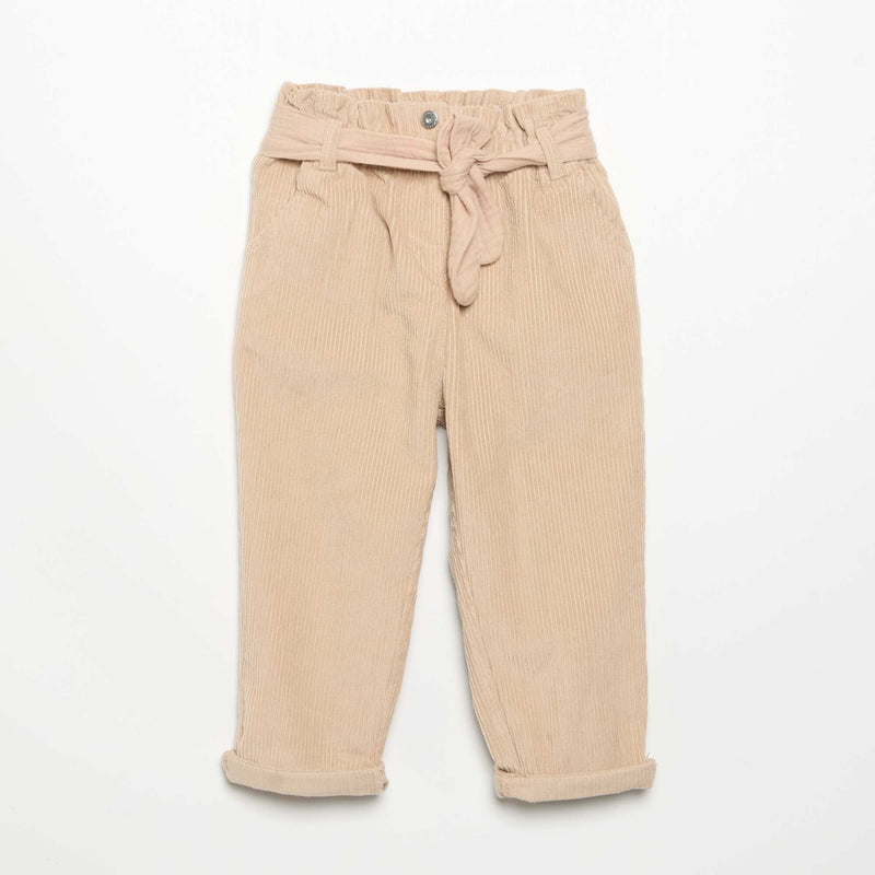 Pantalon en velours côtelé avec ceinture incluse