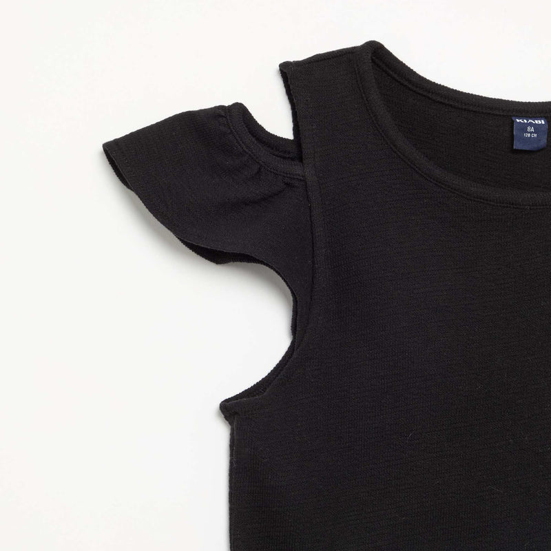 Robe coupe mi-cuisse avec ouvertures aux épaules