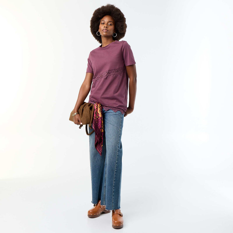 Tee-shirt manches courtes avec dentelle