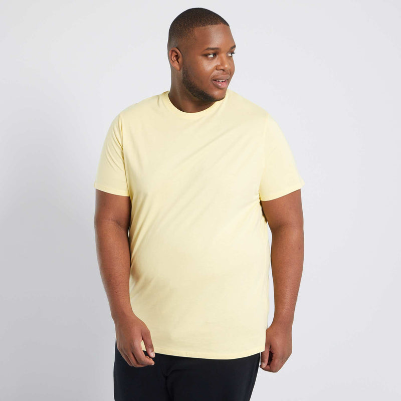 jaune pâle