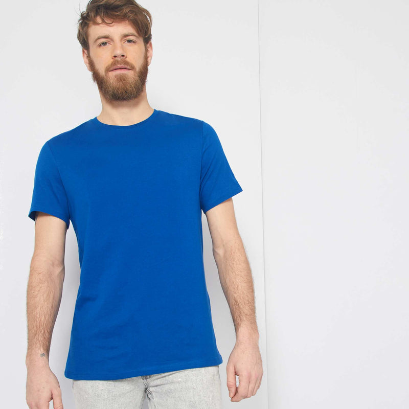 bleu électrique