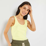 Jaune