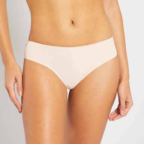 Tanga micro et dentelle