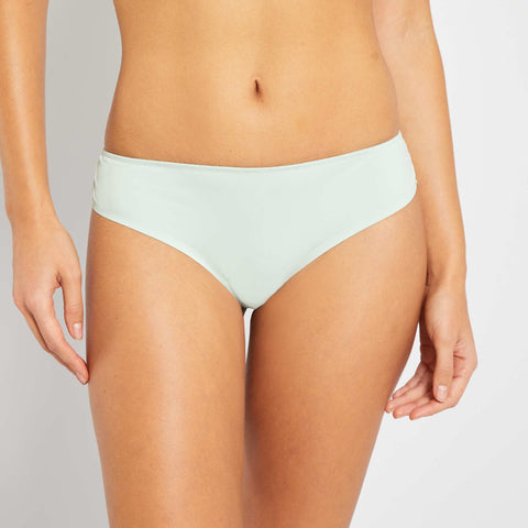 Tanga micro et dentelle