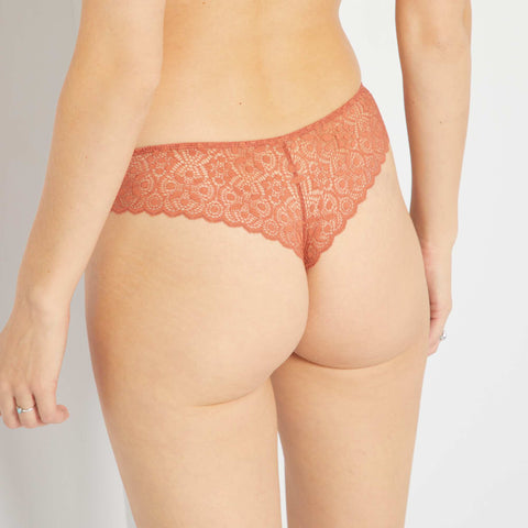 Tanga micro et dentelle